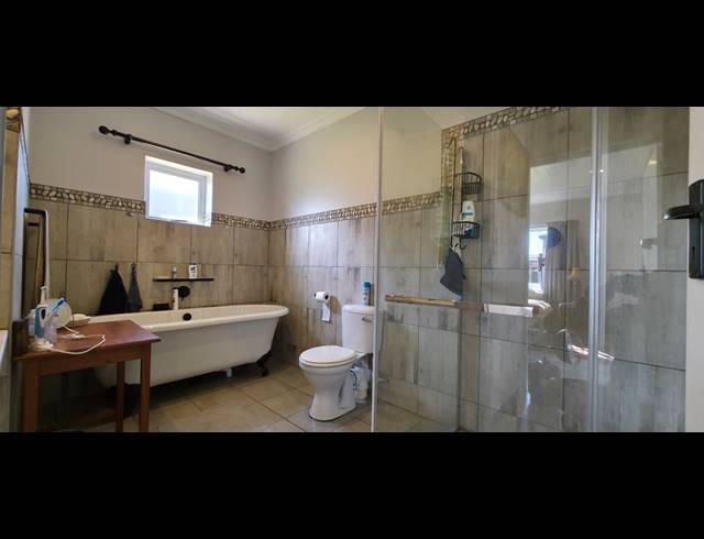 3 BEDROOM HOUSE FOR SALE IN BOGGOMSBAAI